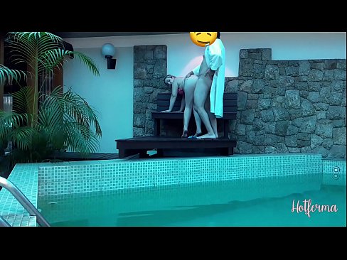 ❤️ Šef poziva sobaricu na bazen, ali nije mogao odoljeti vrućini ❤️ Samo porno u pornografiji bs.zoomporno.ru ﹏